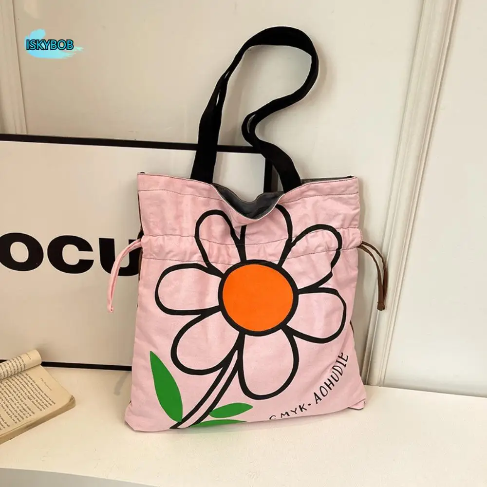Simple Korean Style Flower Shoulder Bag Fashion Printing Drawstring Bag Cute Large Capacity Cloth Tote Bag Travel
Simple Korean Style Flower Shoulder Bag Fashion Printing Drawstring Bag Cute Large Capacity Cloth Tote Bag Travel