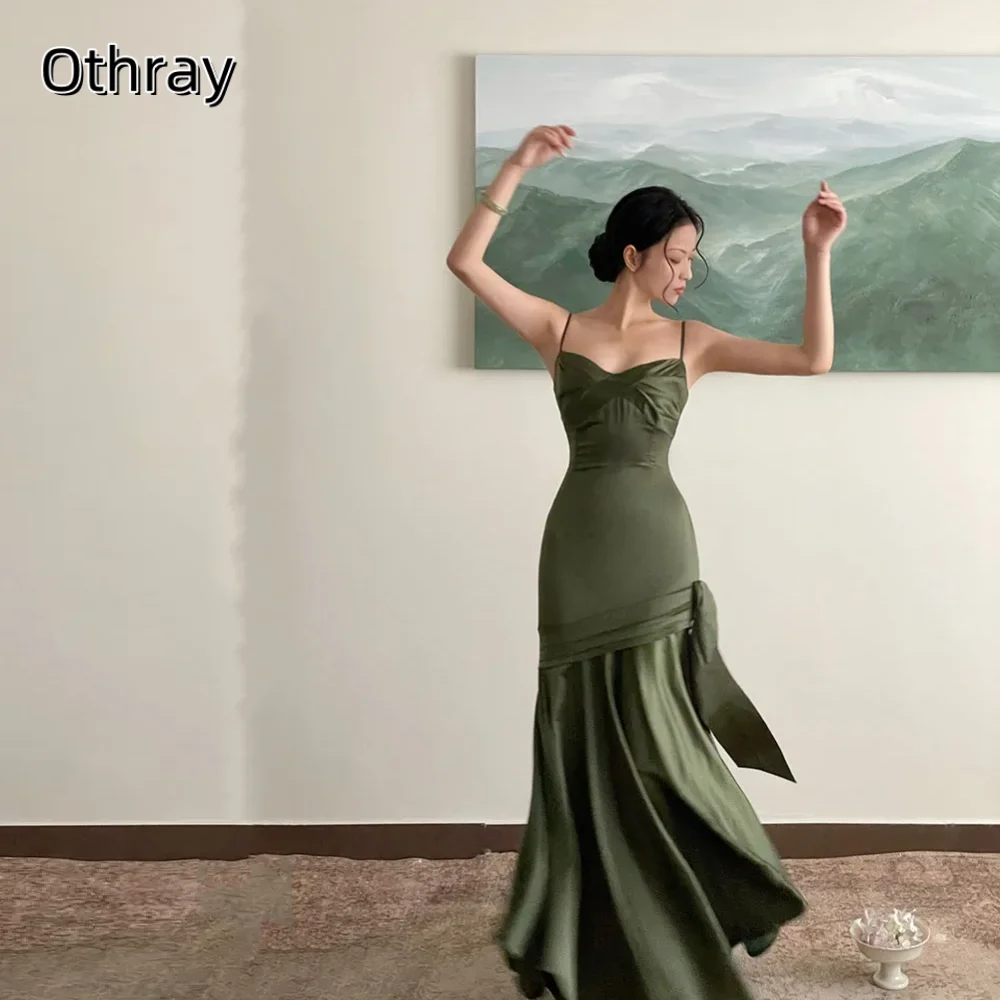 Stain Prom Dress Spaghetti Strap Formal Gown Trumpet Pleats Party Dresses Customized Sleeveless Floor-Length Zipper فساتين
Stain Prom Dress Spaghetti Strap Formal Gown Trumpet Pleats Party Dresses Customized Sleeveless Floor-Length Zipper فساتين