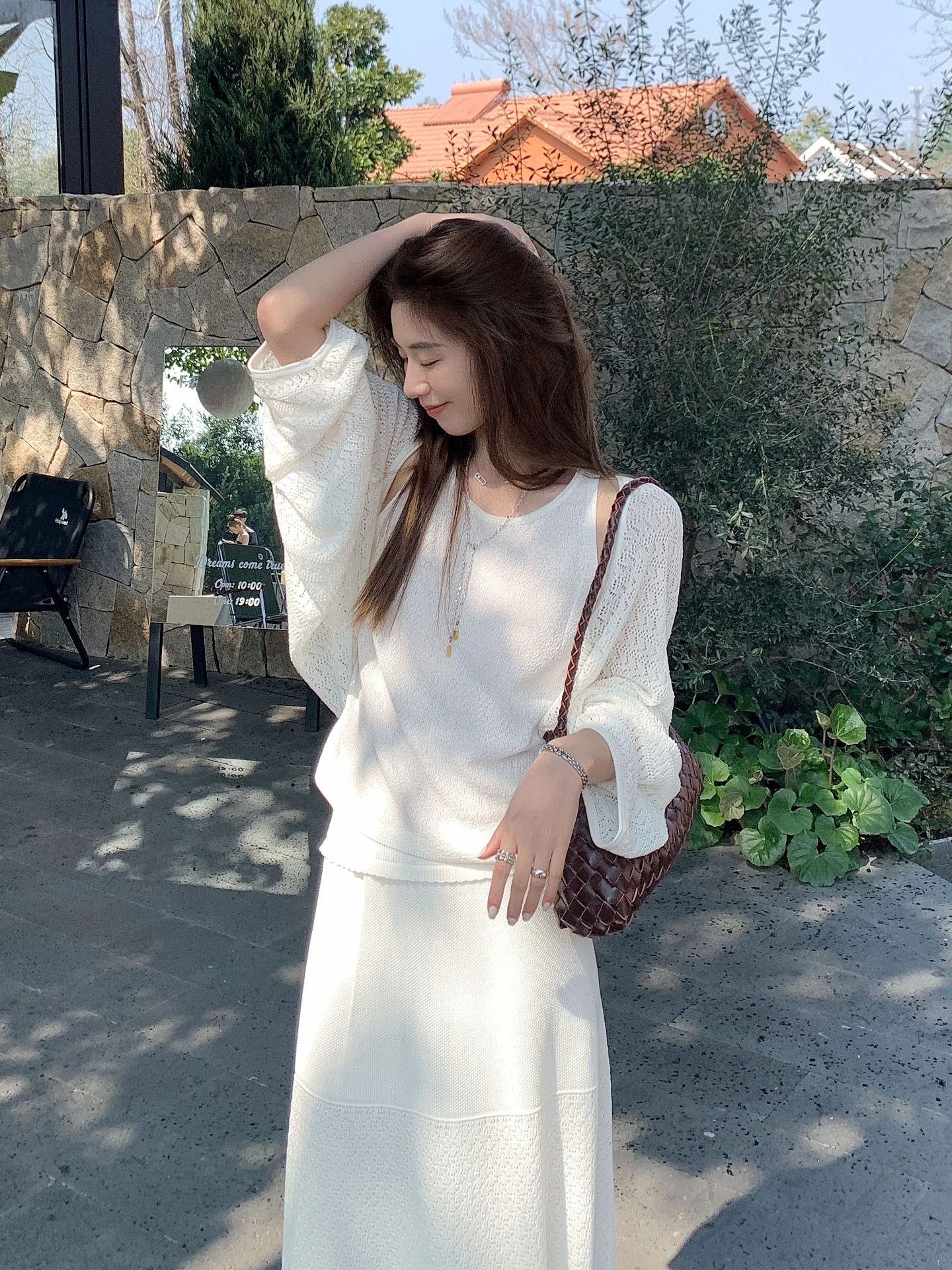 TWINS Elegant Knitted Linen Set Vest Shawl Midi Skirt Three-piece Set Fashionable Spring Summer Outfit High Waist Design
TWINS Elegant Knitted Linen Set Vest Shawl Midi Skirt Three-piece Set Fashionable Spring Summer Outfit High Waist Design