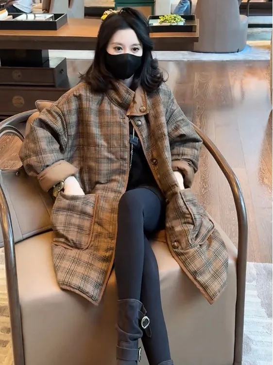 Thiened Double-Sided Wear Cotton Jaet for Women Retro Casual Versatile Loose Fit Winter New Sle Commute Lady Sle
Thiened Double-Sided Wear Cotton Jaet for Women Retro Casual Versatile Loose Fit Winter New Sle Commute Lady Sle