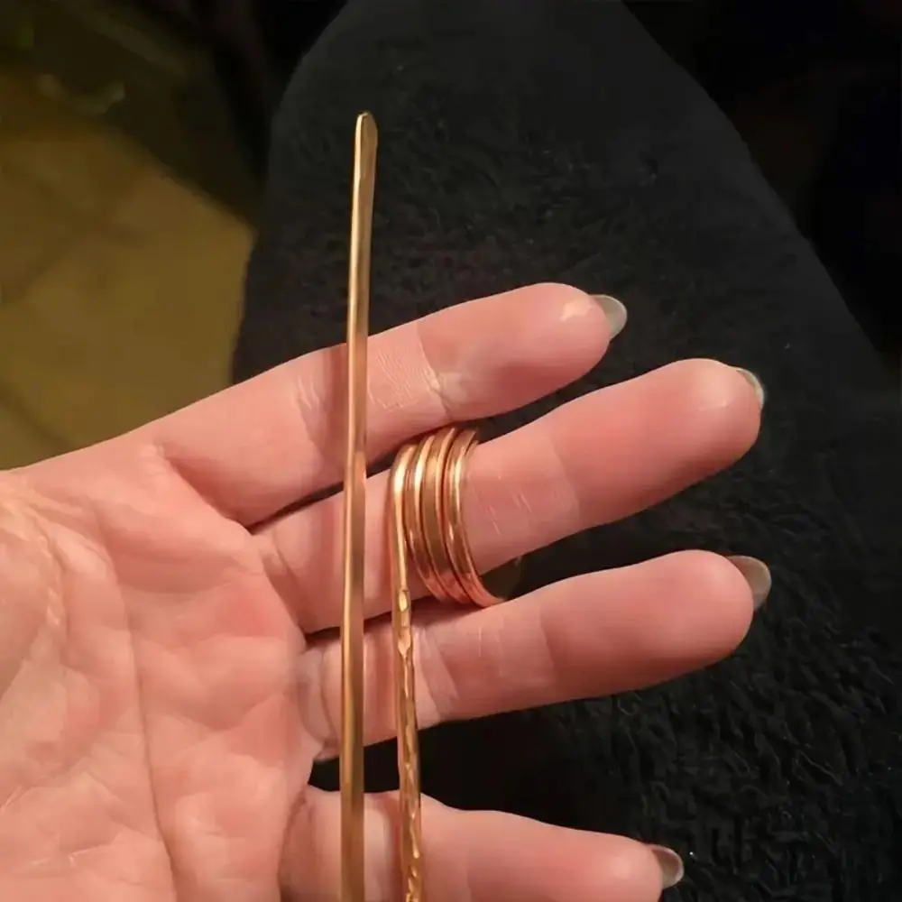 Durable Creative Metal Book Holder Portable Exquisite Thumb Book Page Holder Simple Light Weight Ring Bookmark For Book Lovers
Durable Creative Metal Book Holder Portable Exquisite Thumb Book Page Holder Simple Light Weight Ring Bookmark For Book Lovers