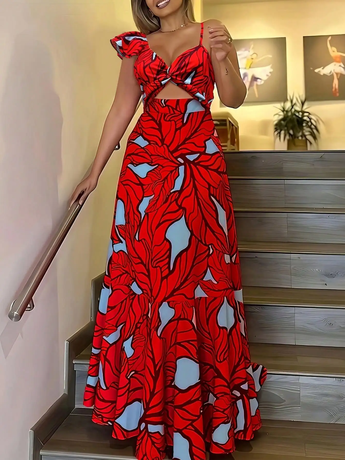 Женское красное платье макси с цветочным принтом, рукавами-рюшами и вырезами
Женское красное платье макси с цветочным принтом, рукавами-рюшами и вырезами