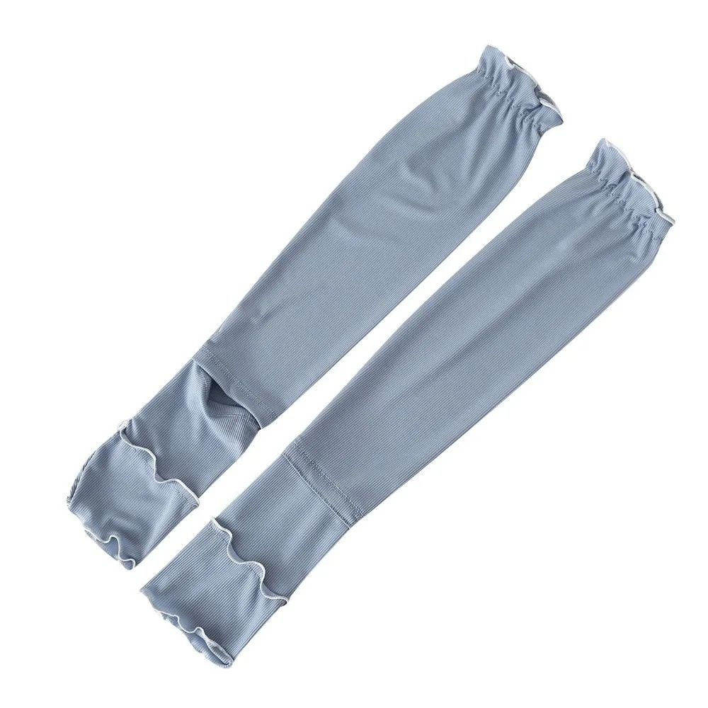 Simple Ruffles Ice Silk Arm Sleeves Flared Solid Color Sunscreen Arm Sleeves UV Protection Cooling Cycling Arm Cover Cycling
Simple Ruffles Ice Silk Arm Sleeves Flared Solid Color Sunscreen Arm Sleeves UV Protection Cooling Cycling Arm Cover Cycling
