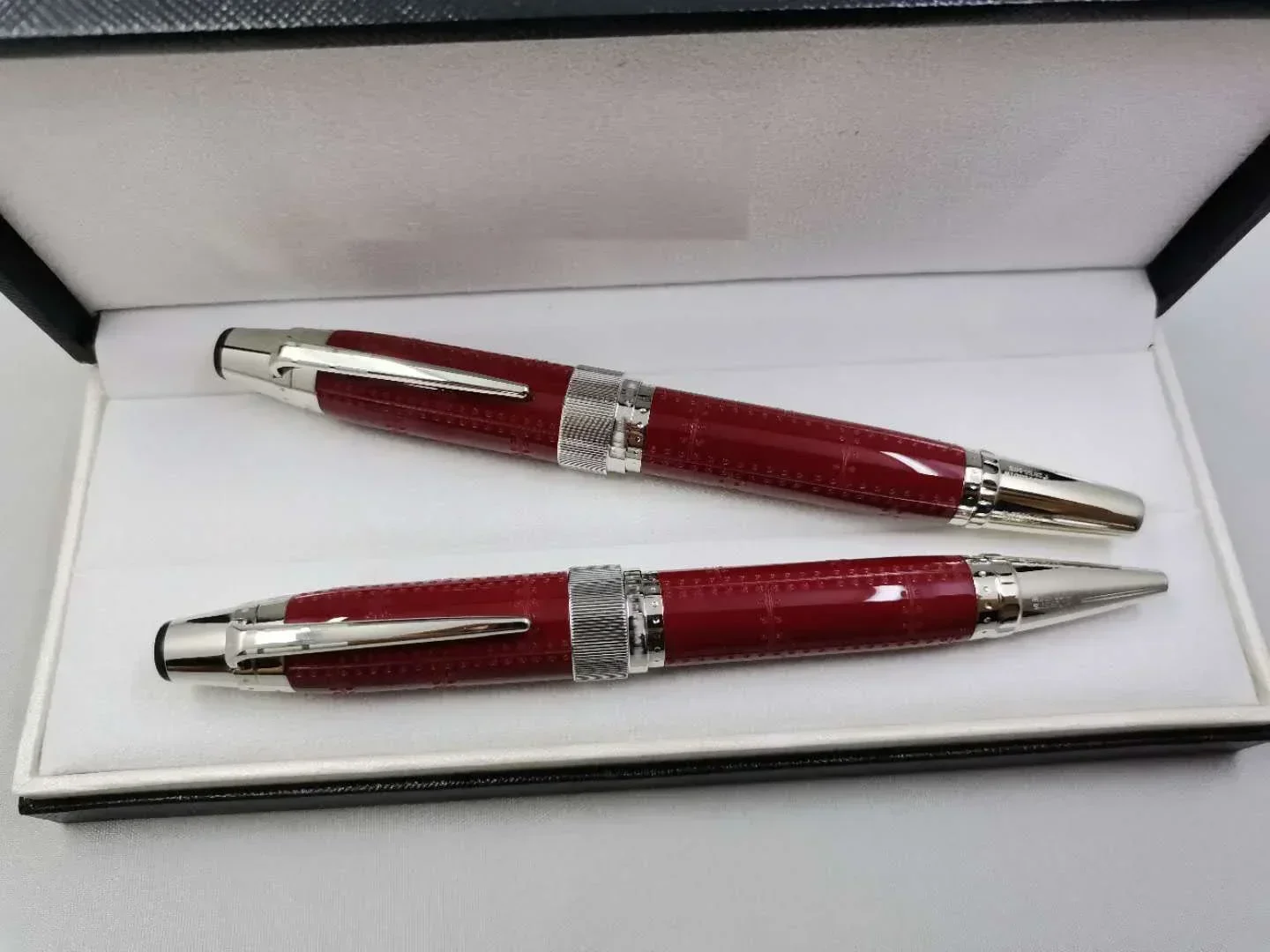 High Quality Antoine M-B Fountain Pen Roller Ball Pen Desgin Ballpoint Pen for Writing
High Quality Antoine M-B Fountain Pen Roller Ball Pen Desgin Ballpoint Pen for Writing
