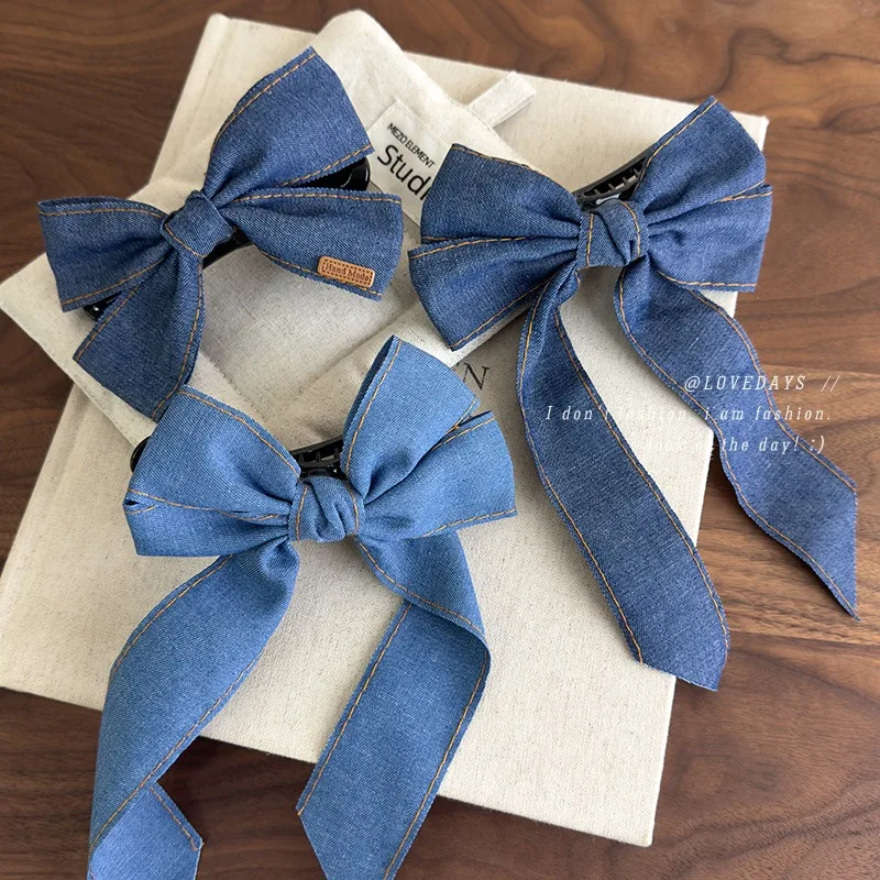Korean Style Denim Bow Hair Clip with Long Ribbon Tails Large Duck Bill Clip Back of Head Sweet Premium Non Slip Daily for Women
Korean Style Denim Bow Hair Clip with Long Ribbon Tails Large Duck Bill Clip Back of Head Sweet Premium Non Slip Daily for Women