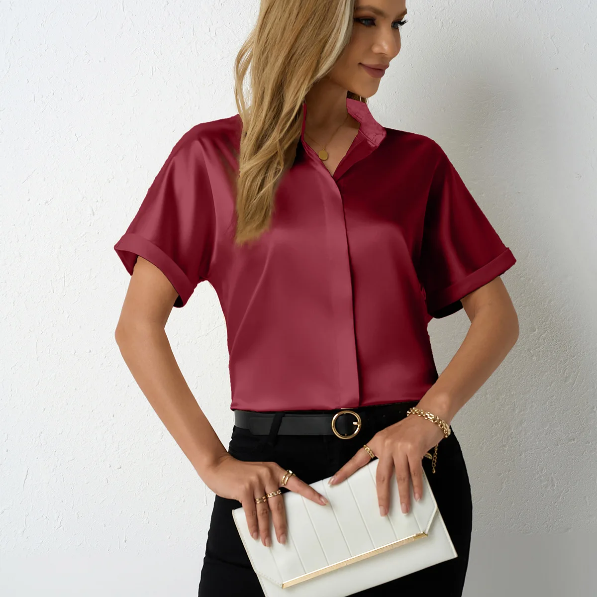 2026 Summer New Solid Color Satin European and American Clothing Raglan Stand-up Collar Short-sleeved Shirt Satin Shirt
2026 Summer New Solid Color Satin European and American Clothing Raglan Stand-up Collar Short-sleeved Shirt Satin Shirt