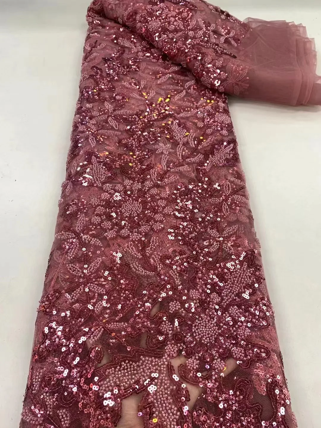 Navy Blue African Lace Fabric 2024 High Quality Nigerian French Net Lace With 3D Sequins Luxury Beaded Lace Fabrics Dress
Navy Blue African Lace Fabric 2024 High Quality Nigerian French Net Lace With 3D Sequins Luxury Beaded Lace Fabrics Dress