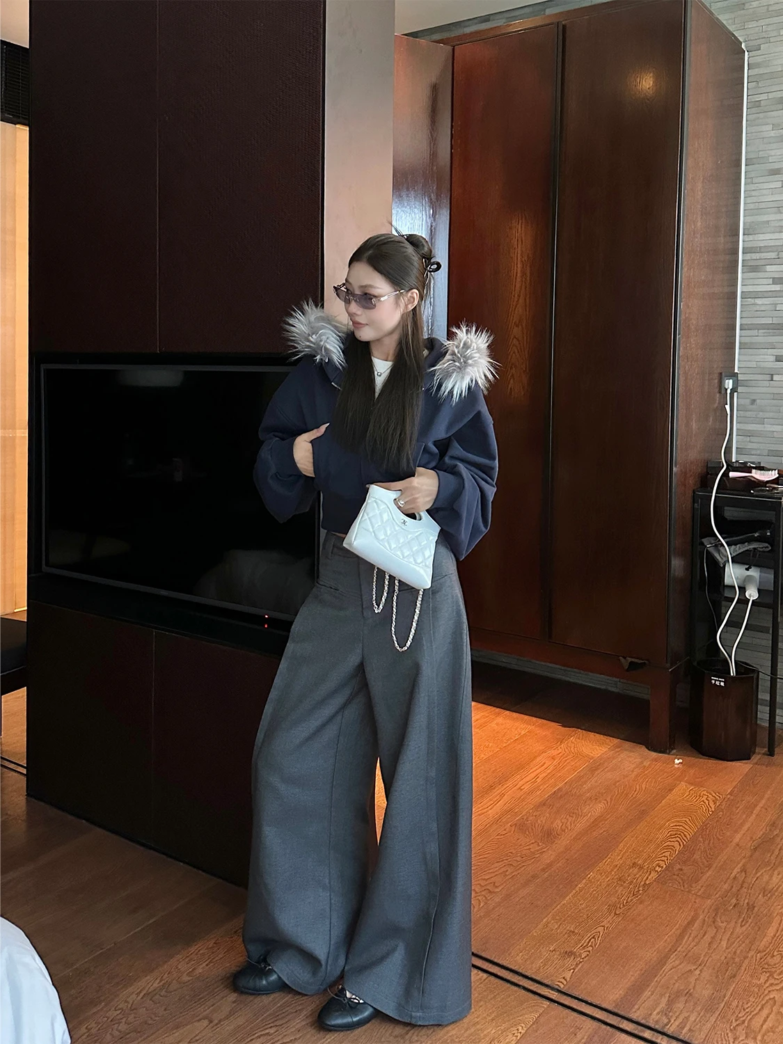 D YANGJUN женские повседневные брюки осень-зима новые драпированные широкие брюки для костюма с высокой талией прямые брюки универсальные брюки
D YANGJUN женские повседневные брюки осень-зима новые драпированные широкие брюки для костюма с высокой талией прямые брюки универсальные брюки