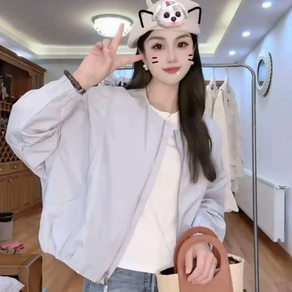 Short Round Neck Baseball Coat Female 2026 Spring Autumn New Casual Jacket Loose Joker Outwear Fashion Women's Overwear Tops
Short Round Neck Baseball Coat Female 2026 Spring Autumn New Casual Jacket Loose Joker Outwear Fashion Women's Overwear Tops
