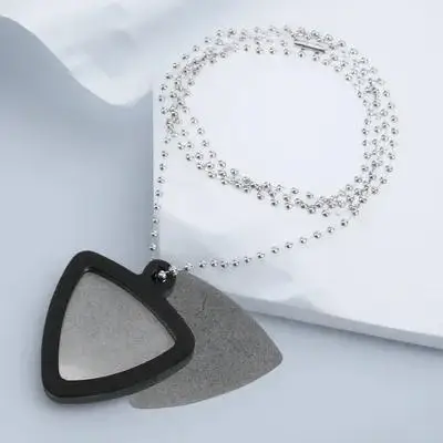 1 set 1 Set Guitar Pick Holder Necklace Silicone Stainless Steel Keychain Cover For Guitar Accessories Parts Plectrum Protector
1 set 1 Set Guitar Pick Holder Necklace Silicone Stainless Steel Keychain Cover For Guitar Accessories Parts Plectrum Protector