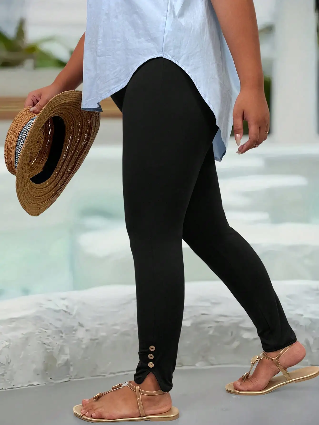 Леггинсы больших размеров с эластичной резинкой на талии и пуговицами с декором и разрезом
Леггинсы больших размеров с эластичной резинкой на талии и пуговицами с декором и разрезом