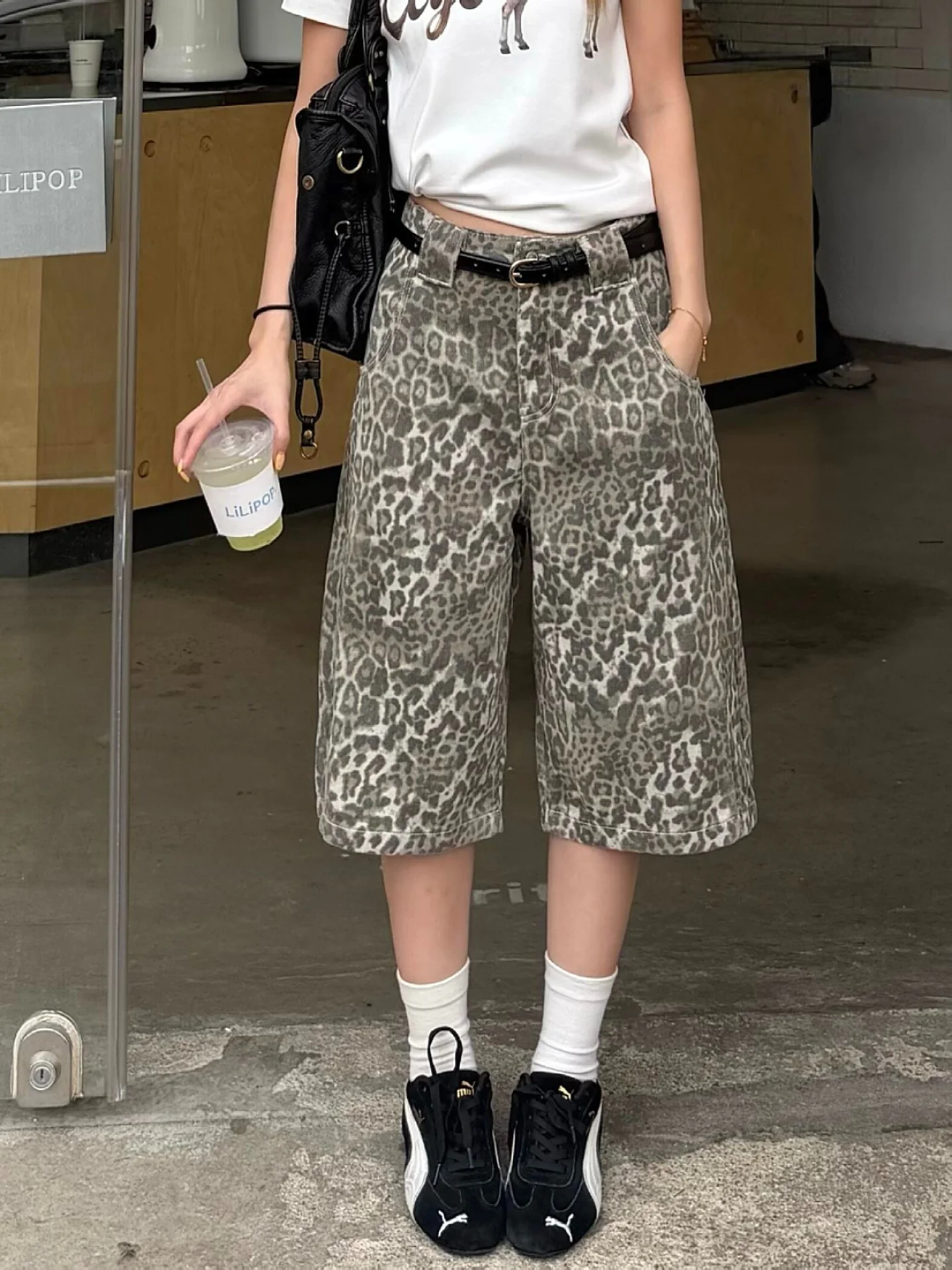 American Vibe Retro Leopard Print Denim Seven-Foot Pants Women Summer New High Street Loose Slimming Large Size Casual Mid-Pants
American Vibe Retro Leopard Print Denim Seven-Foot Pants Women Summer New High Street Loose Slimming Large Size Casual Mid-Pants