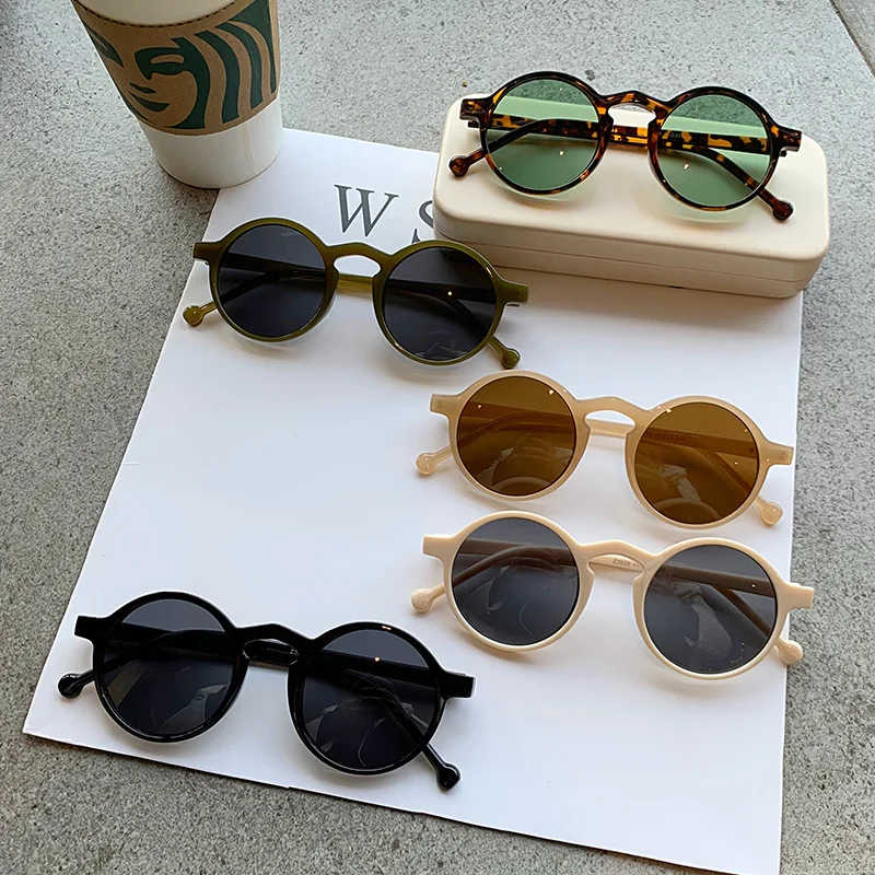 NEW Vintage Small Round Sunglasses for Women Girls Cute Full Frame Sun Glasses Fashion Brand Design Mens Shades Eyeglasses UV400
NEW Vintage Small Round Sunglasses for Women Girls Cute Full Frame Sun Glasses Fashion Brand Design Mens Shades Eyeglasses UV400