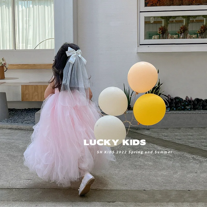 Girl's Dress Princess Dress2025Flower Girl Wedding Dress Birthday Dress Children's White Dress Tulle Dress
Girl's Dress Princess Dress2025Flower Girl Wedding Dress Birthday Dress Children's White Dress Tulle Dress