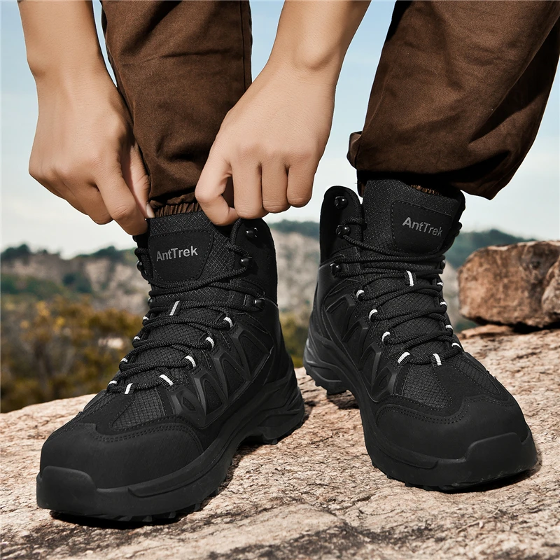 Outdoor tactical boots, camping and hiking boots, high-top military-style training boots, hunting boots.
Outdoor tactical boots, camping and hiking boots, high-top military-style training boots, hunting boots.