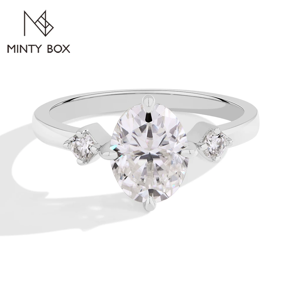 MINTYBOX 2.0CT Oval Cut S925 Sterling Silver Moissanite Ring For Women Lab Diamond Engagement Rings Wedding Jewelry Gift
MINTYBOX 2.0CT Oval Cut S925 Sterling Silver Moissanite Ring For Women Lab Diamond Engagement Rings Wedding Jewelry Gift