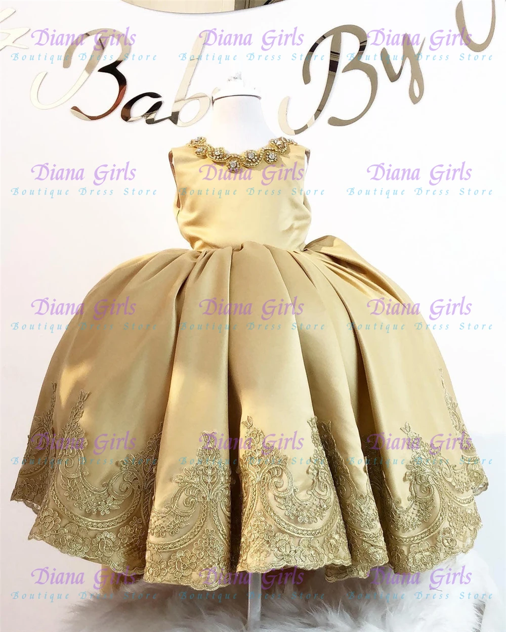 Quality Gorgeous Flower Girl Dress Satin Fluffy With Exquisite Gold Applique For Weddings Kids Birthday Party Evening Ball Gowns
Quality Gorgeous Flower Girl Dress Satin Fluffy With Exquisite Gold Applique For Weddings Kids Birthday Party Evening Ball Gowns