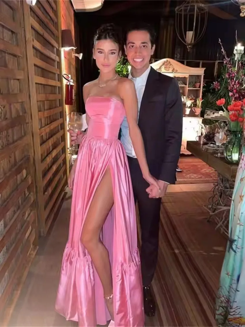 Customized Simple Women's Satin Evening Dresses Strapless A-Line Long Wedding Party Dress Formal Occasion Graduation Ball Robe
Customized Simple Women's Satin Evening Dresses Strapless A-Line Long Wedding Party Dress Formal Occasion Graduation Ball Robe