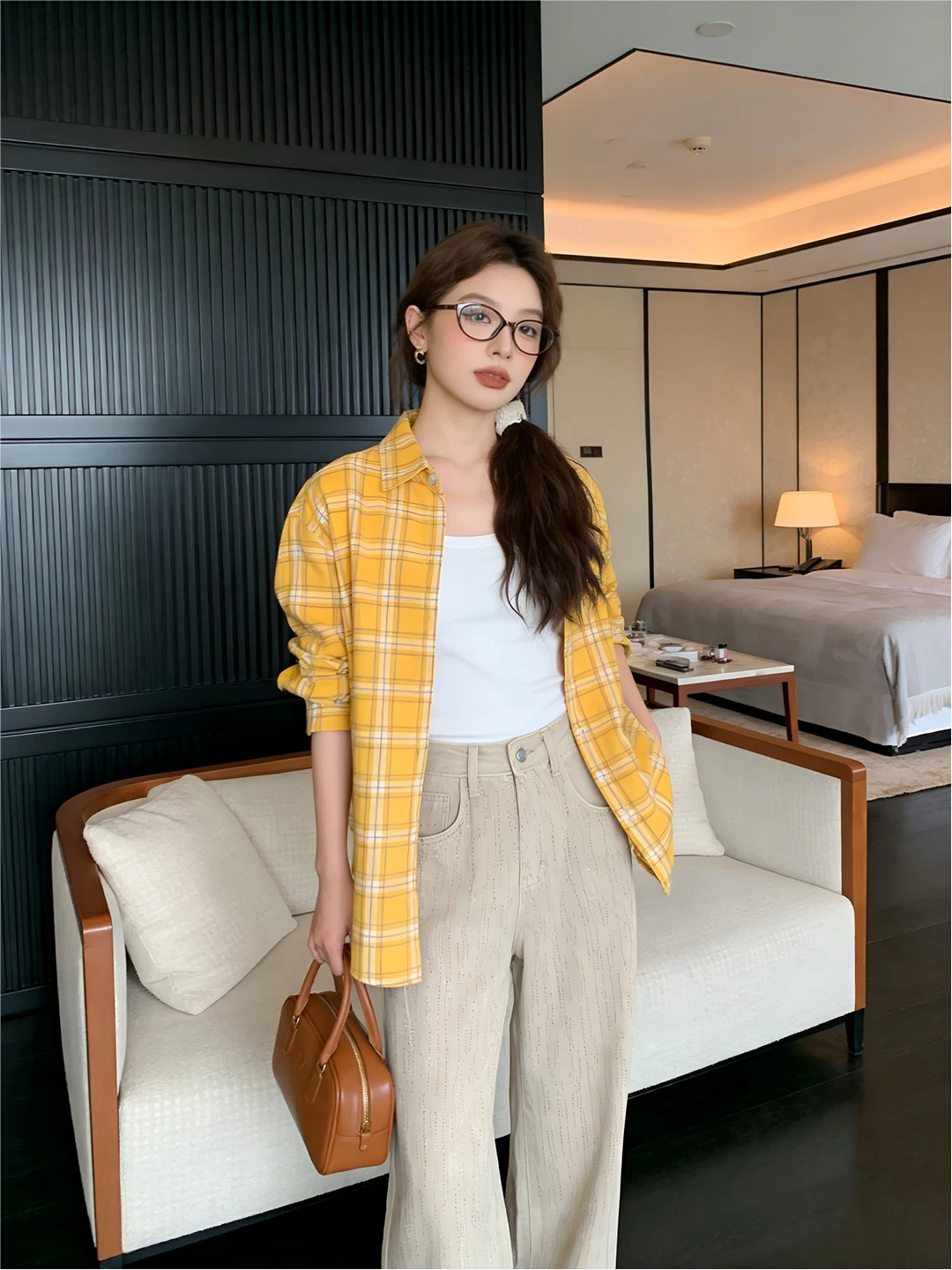 Korean High-End Rhinestone Embellied Wide Leg Straight Cut Jeans Slimming Tapered Denim Pants Casual Comfortable Breathable
Korean High-End Rhinestone Embellied Wide Leg Straight Cut Jeans Slimming Tapered Denim Pants Casual Comfortable Breathable