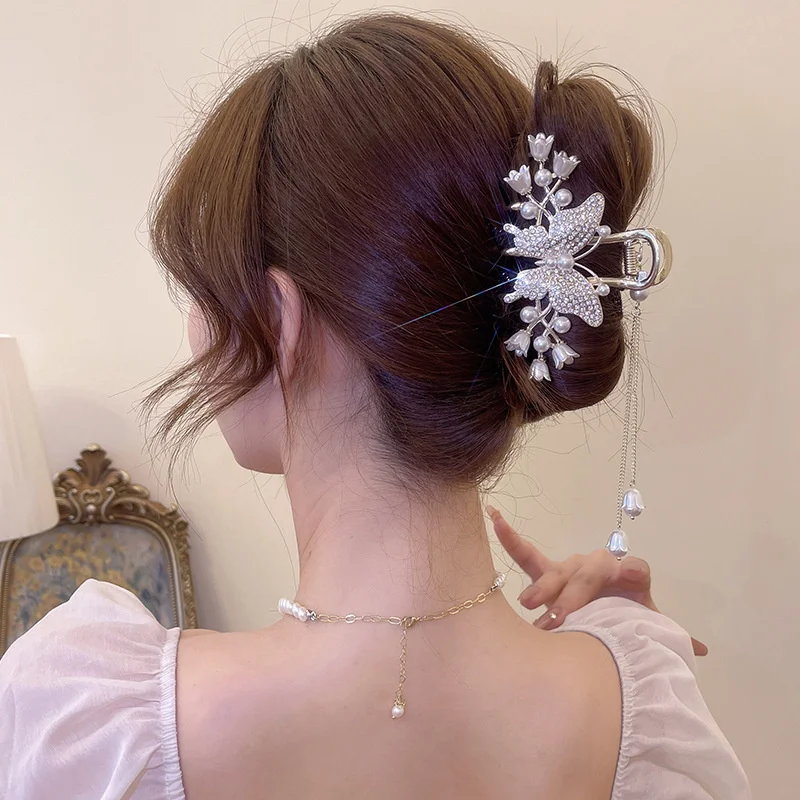 Exquisite Butterfly Flower Tassel Hairpin Barrettes New Rhinestone Pearl Hair Claw Headwear For Girl Hair Acccesories Hair Clip
Exquisite Butterfly Flower Tassel Hairpin Barrettes New Rhinestone Pearl Hair Claw Headwear For Girl Hair Acccesories Hair Clip
