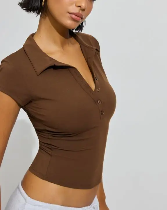Top Women 2026 Spring Summer New Solid Color Button Short Sleeve Turn-Down Collar Sports Versatile Casual Slim Fit Basic Top
Top Women 2026 Spring Summer New Solid Color Button Short Sleeve Turn-Down Collar Sports Versatile Casual Slim Fit Basic Top