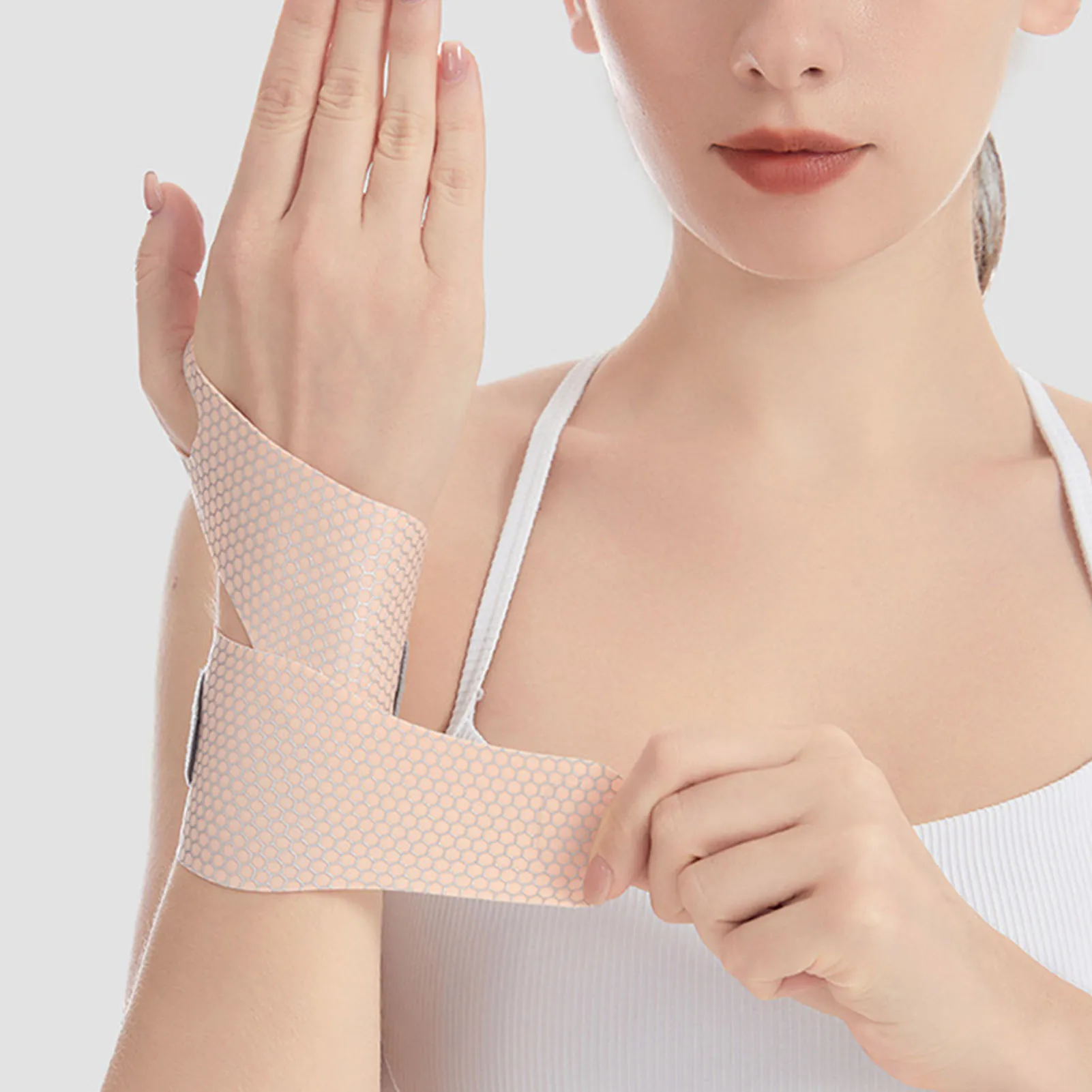 1 PC Elastic Wrist Guard Fitness Wristband Arthritis Sprain Band Carpal Protector Hand Brace Sports Wrist Supports Accessories
1 PC Elastic Wrist Guard Fitness Wristband Arthritis Sprain Band Carpal Protector Hand Brace Sports Wrist Supports Accessories