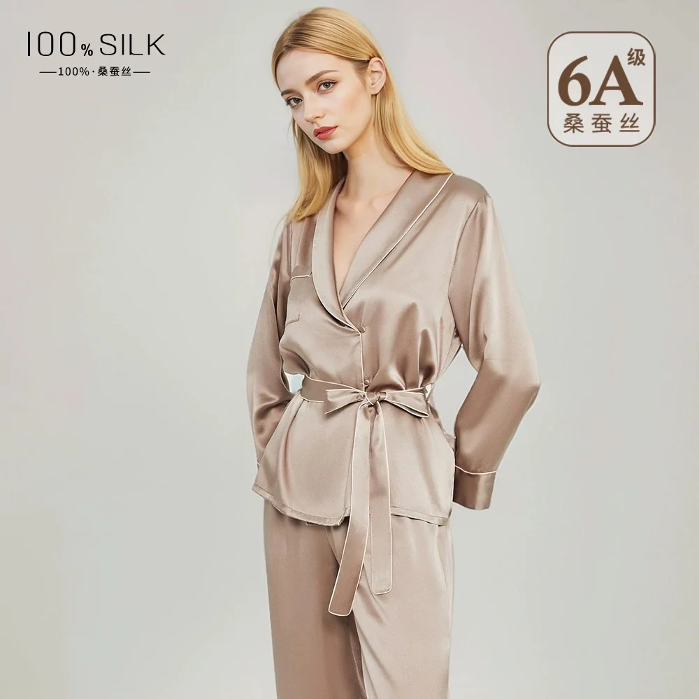 19 Momme Heavyweight Silk Robe and Pants Pajama Set for Women - Spring/Summer Style, 100% Mulberry Silk Loungewear Set with Skin
19 Momme Heavyweight Silk Robe and Pants Pajama Set for Women - Spring/Summer Style, 100% Mulberry Silk Loungewear Set with Skin