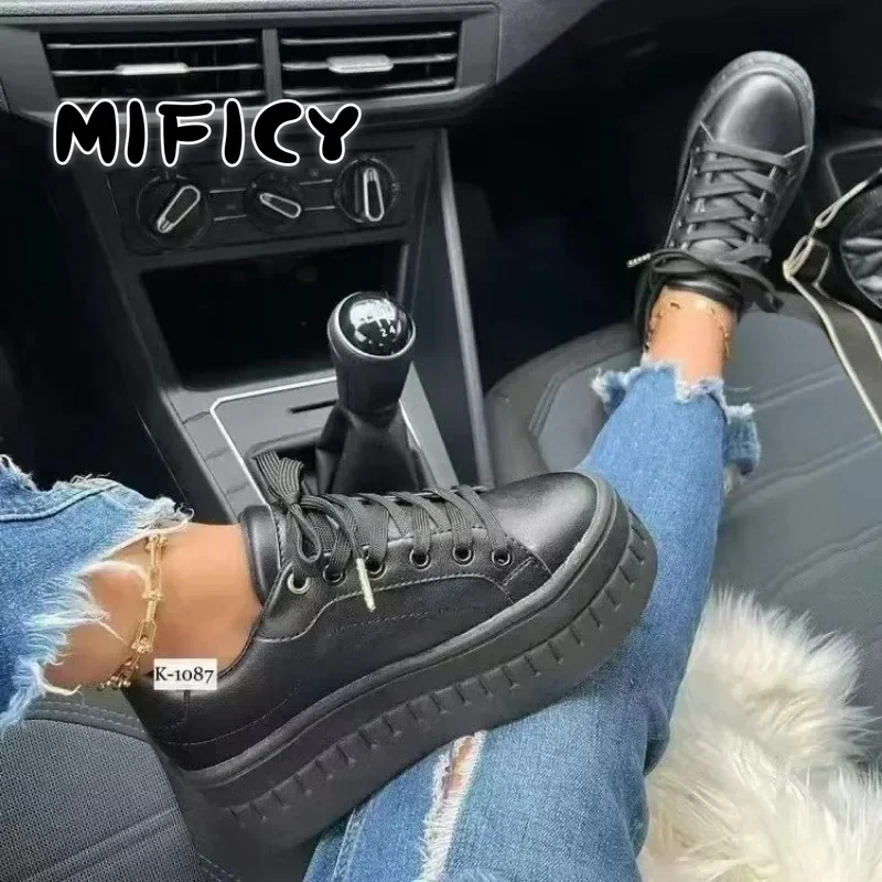 2024 Shoes for Women Spring Autumn Platform Sneakers Lace Up Vulcanized Casual Plus Size Women's Sports Running Round Toe Solid
2024 Shoes for Women Spring Autumn Platform Sneakers Lace Up Vulcanized Casual Plus Size Women's Sports Running Round Toe Solid