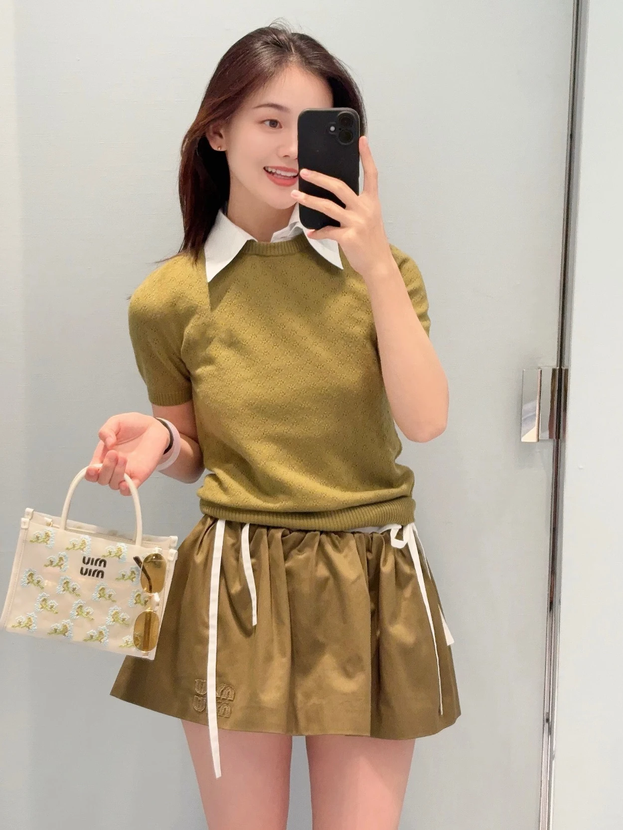 VIBE Preppy Style Short Sleeve Knitted Shirt Collar Hollow out Women's Top Summer New Arrival Loose Fit Soft Fabric Breathable
VIBE Preppy Style Short Sleeve Knitted Shirt Collar Hollow out Women's Top Summer New Arrival Loose Fit Soft Fabric Breathable