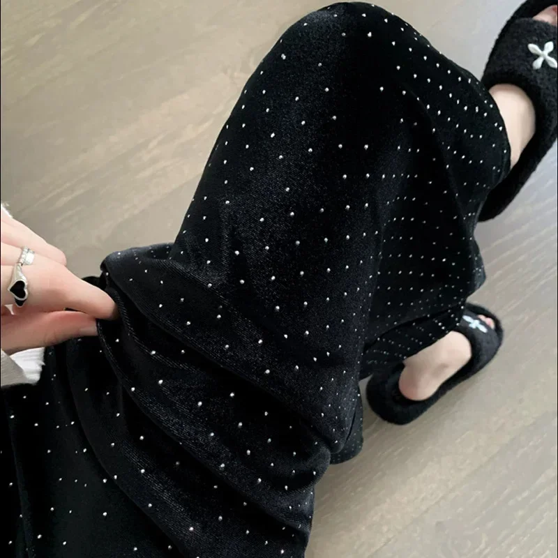 Autumn Winter New High Waist Black Women's Pants Loose Plus Size Pants Korean Rhinestone Shining Wide Leg Pants Y2k Clothes 바지
Autumn Winter New High Waist Black Women's Pants Loose Plus Size Pants Korean Rhinestone Shining Wide Leg Pants Y2k Clothes 바지