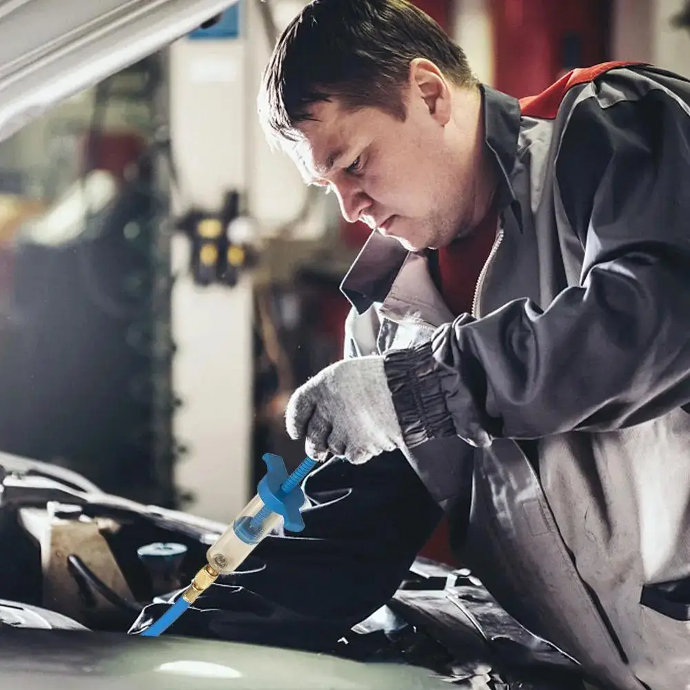 Auto Oil Dye Injector A/C Dye Injector 1/4 SAE Oil Dye Coupler Adapter For Car Repair Tools For Vehicle Home Air Conditioner
Auto Oil Dye Injector A/C Dye Injector 1/4 SAE Oil Dye Coupler Adapter For Car Repair Tools For Vehicle Home Air Conditioner