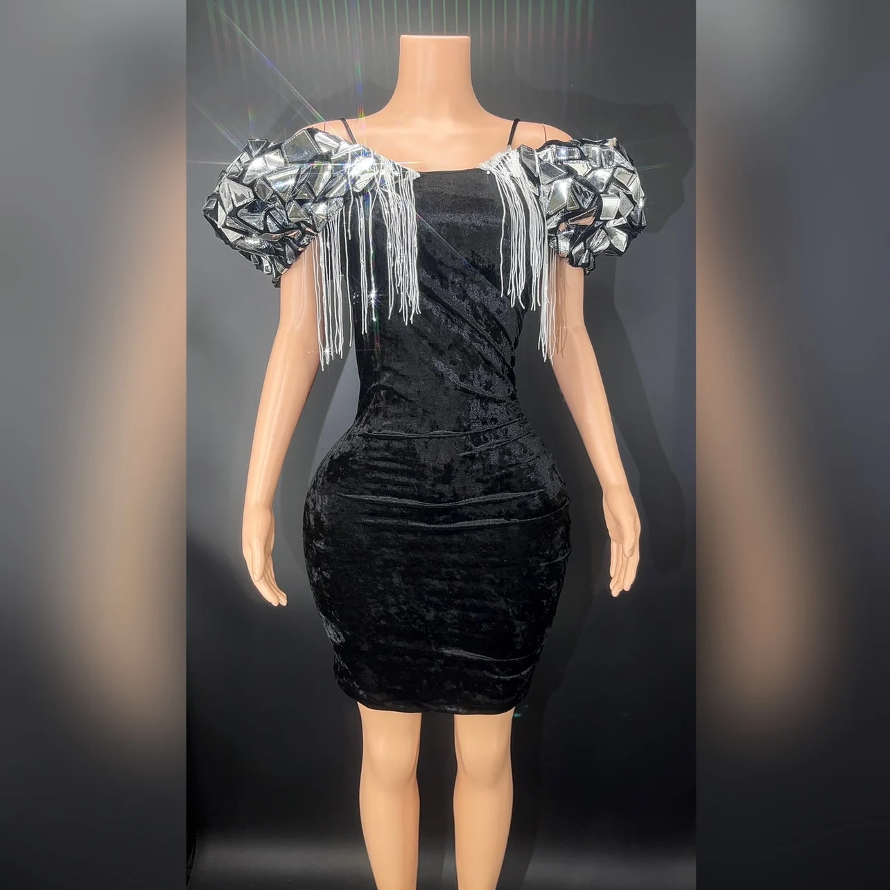 Sexy Evening Prom Birthday Dress Black Velvet Silver Sequins Fringes Bodycon Short Dress Nightclub Dance Outfit Show Stage Wear
Sexy Evening Prom Birthday Dress Black Velvet Silver Sequins Fringes Bodycon Short Dress Nightclub Dance Outfit Show Stage Wear