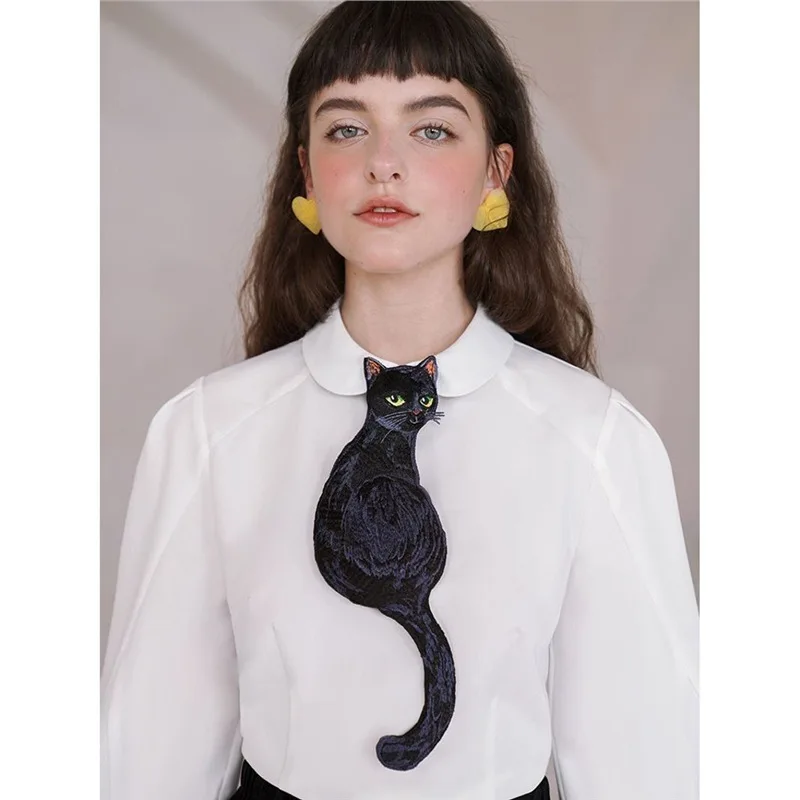 European and American original design tie black cat series French retro niche design sense bow tie women have a personal trend
European and American original design tie black cat series French retro niche design sense bow tie women have a personal trend