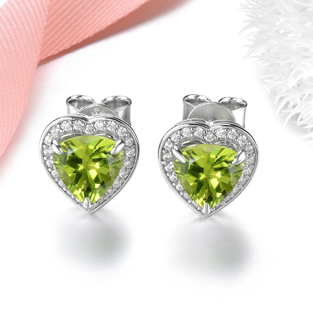 Natural Peridot Solid Sterling Silver Stud Earring 2.2 Carats Genuine August Birthstone Lovely Heart Design S925 Romantic Style
Natural Peridot Solid Sterling Silver Stud Earring 2.2 Carats Genuine August Birthstone Lovely Heart Design S925 Romantic Style