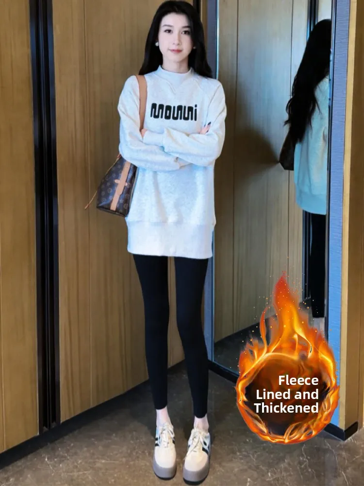 Thickened Fleece Long Sleeve round Neck Letter Print Sweatshirt Women's Casual Loose Style Age-Defying Top for Autumn Winter
Thickened Fleece Long Sleeve round Neck Letter Print Sweatshirt Women's Casual Loose Style Age-Defying Top for Autumn Winter