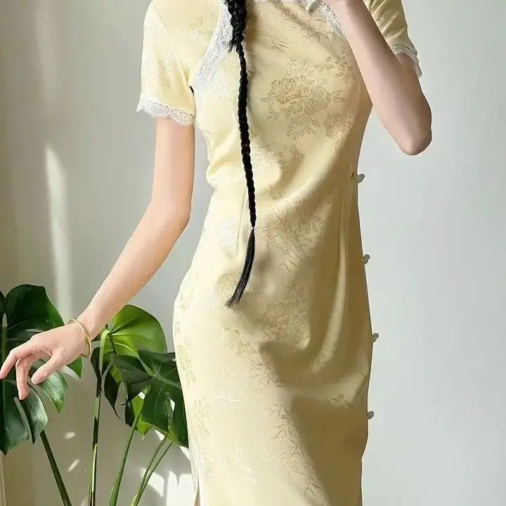 New Chinese Style Yellow Republic Style Cheongsam Women 2025 Summer New Style Design Elegant Jacquard Long Dress
New Chinese Style Yellow Republic Style Cheongsam Women 2025 Summer New Style Design Elegant Jacquard Long Dress