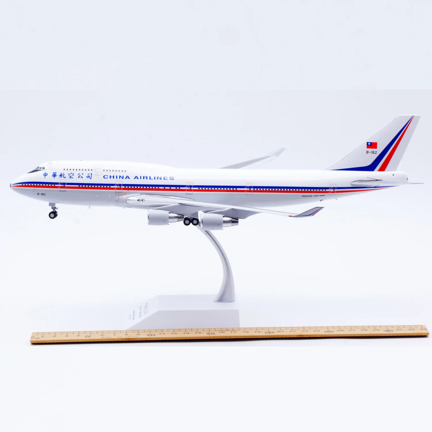 XX20533 Alloy Collectible Plane Gift JC Wings 1:200 China Airlines Boeing B747-400 Diecast Aircraft Jet Model B-162 With Stand
XX20533 Alloy Collectible Plane Gift JC Wings 1:200 China Airlines Boeing B747-400 Diecast Aircraft Jet Model B-162 With Stand