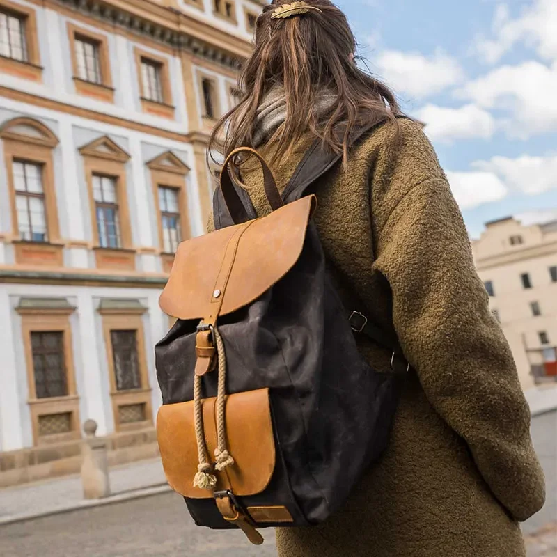 Waterproof canvas with cowhide American retro mountain men's leisure outdoor locomotive travel personalized backpack
Waterproof canvas with cowhide American retro mountain men's leisure outdoor locomotive travel personalized backpack