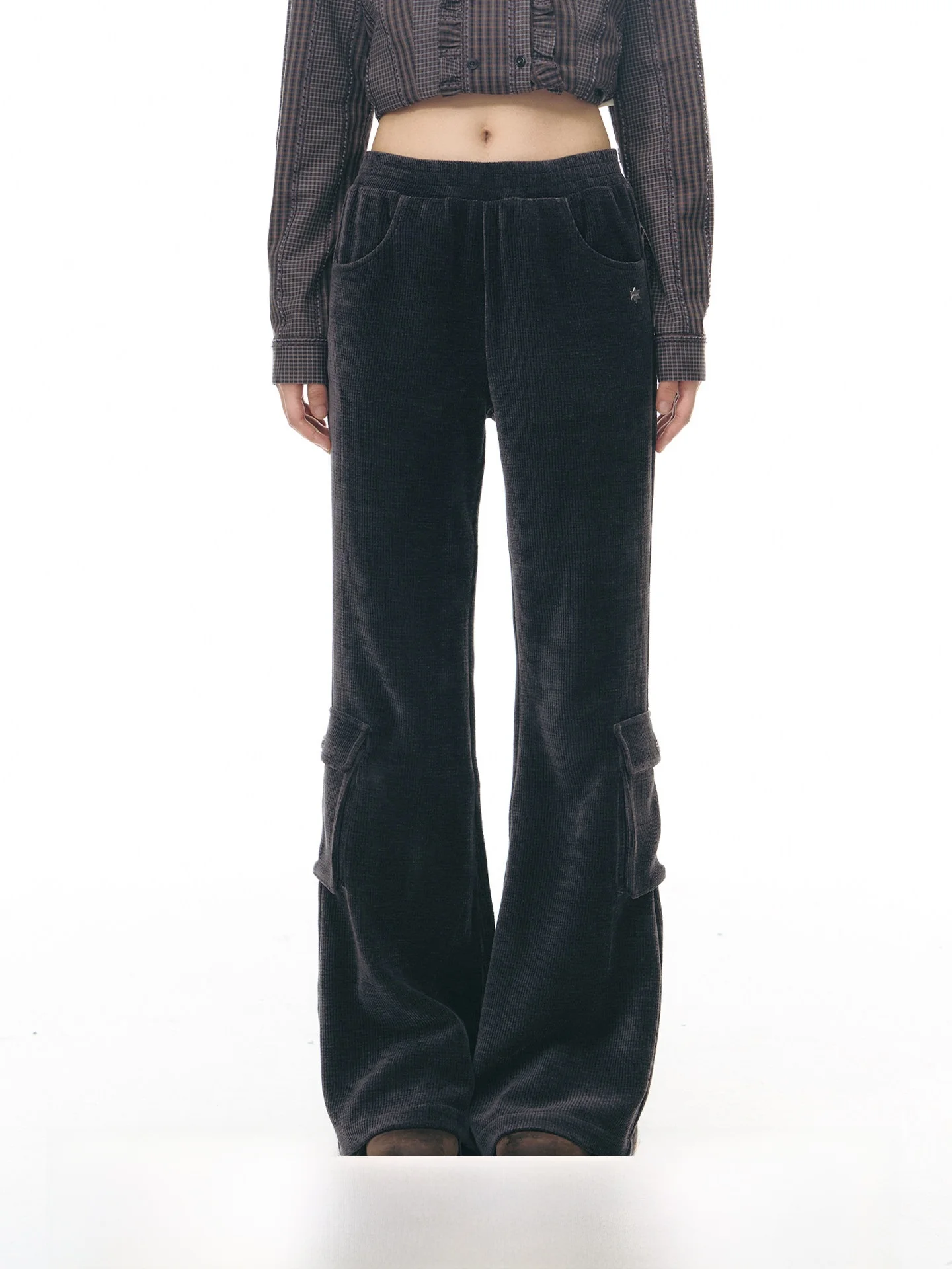 NAPSNAPS Original Slim Fit Flared Pants Women's Winter New Style Retro Casual Long Trousers Thickened High Waist Elastic Wais...
NAPSNAPS Original Slim Fit Flared Pants Women's Winter New Style Retro Casual Long Trousers Thickened High Waist Elastic Wais...