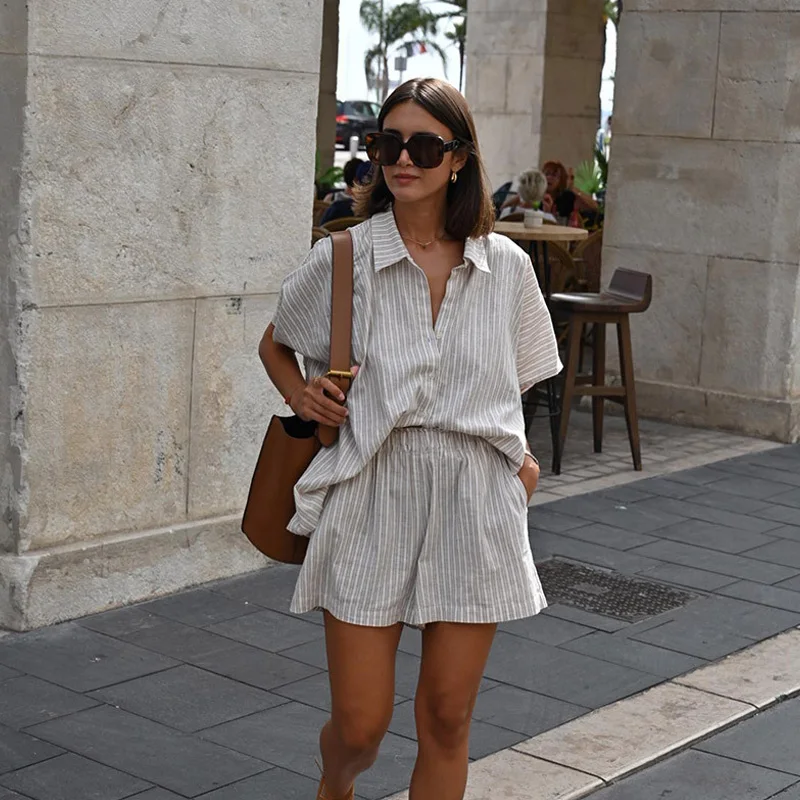Women Casual Striped Cotton Linen Loose Shirt Shorts Suits Fashion Lapel Half Sleeves Elastic Waisted Shorts Summer Lady Outfits
Women Casual Striped Cotton Linen Loose Shirt Shorts Suits Fashion Lapel Half Sleeves Elastic Waisted Shorts Summer Lady Outfits