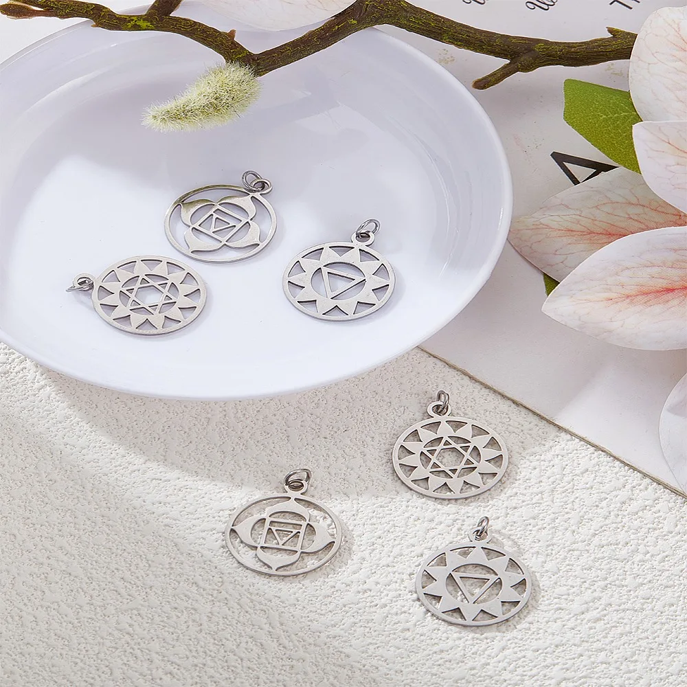 6Pcs 3 Styles 304 Stainless Steel Pendants Manipura Flat Round with Flower Stainless Steel Color 22.5x19x1mm Hole: 3mm
6Pcs 3 Styles 304 Stainless Steel Pendants Manipura Flat Round with Flower Stainless Steel Color 22.5x19x1mm Hole: 3mm