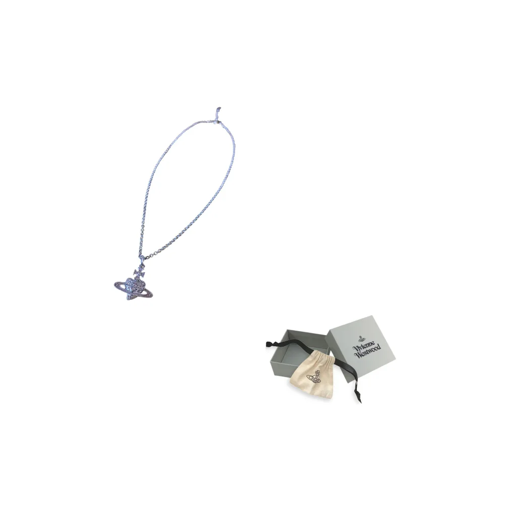 Vivienne Westwood Necklaces Unisex Silver 6302039O02P187CN
Vivienne Westwood Necklaces Unisex Silver 6302039O02P187CN