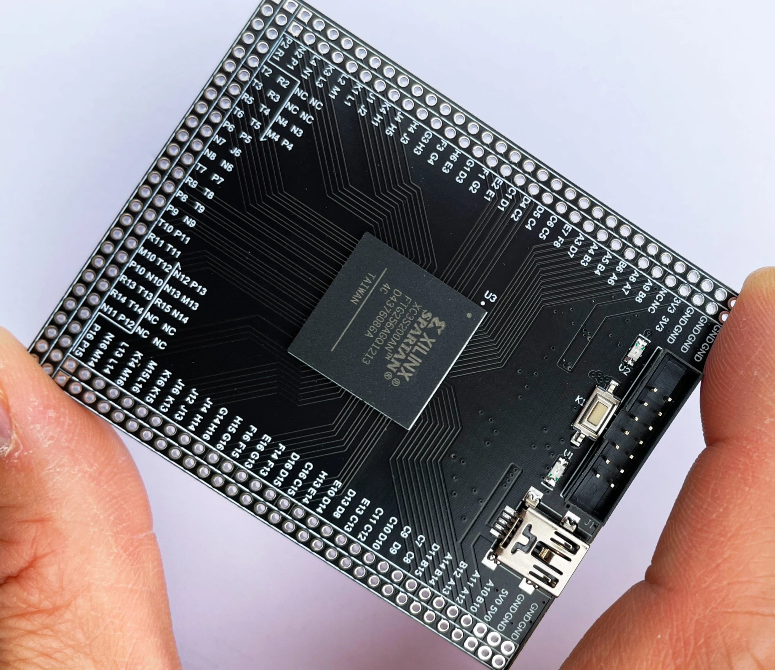 XilinxFPGA Development Board Spartan3 New XC3S200AN Development Board Core Board Minimum System Board
XilinxFPGA Development Board Spartan3 New XC3S200AN Development Board Core Board Minimum System Board