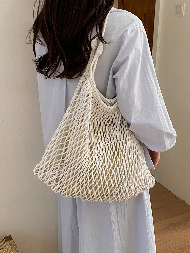 Handwoven Large Capacity Hollow out Shoulder Bag for Women Casual Summer Beach Vacation Tote Bag Simple Style Women's Bag
Handwoven Large Capacity Hollow out Shoulder Bag for Women Casual Summer Beach Vacation Tote Bag Simple Style Women's Bag
