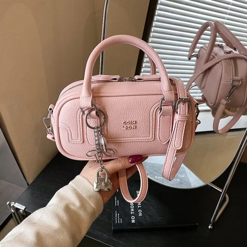 Stylish Companion Designer Diaper Bag For Women Luxury Leather Tote Elegant Crossbody Bag Everyday Chic
Stylish Companion Designer Diaper Bag For Women Luxury Leather Tote Elegant Crossbody Bag Everyday Chic