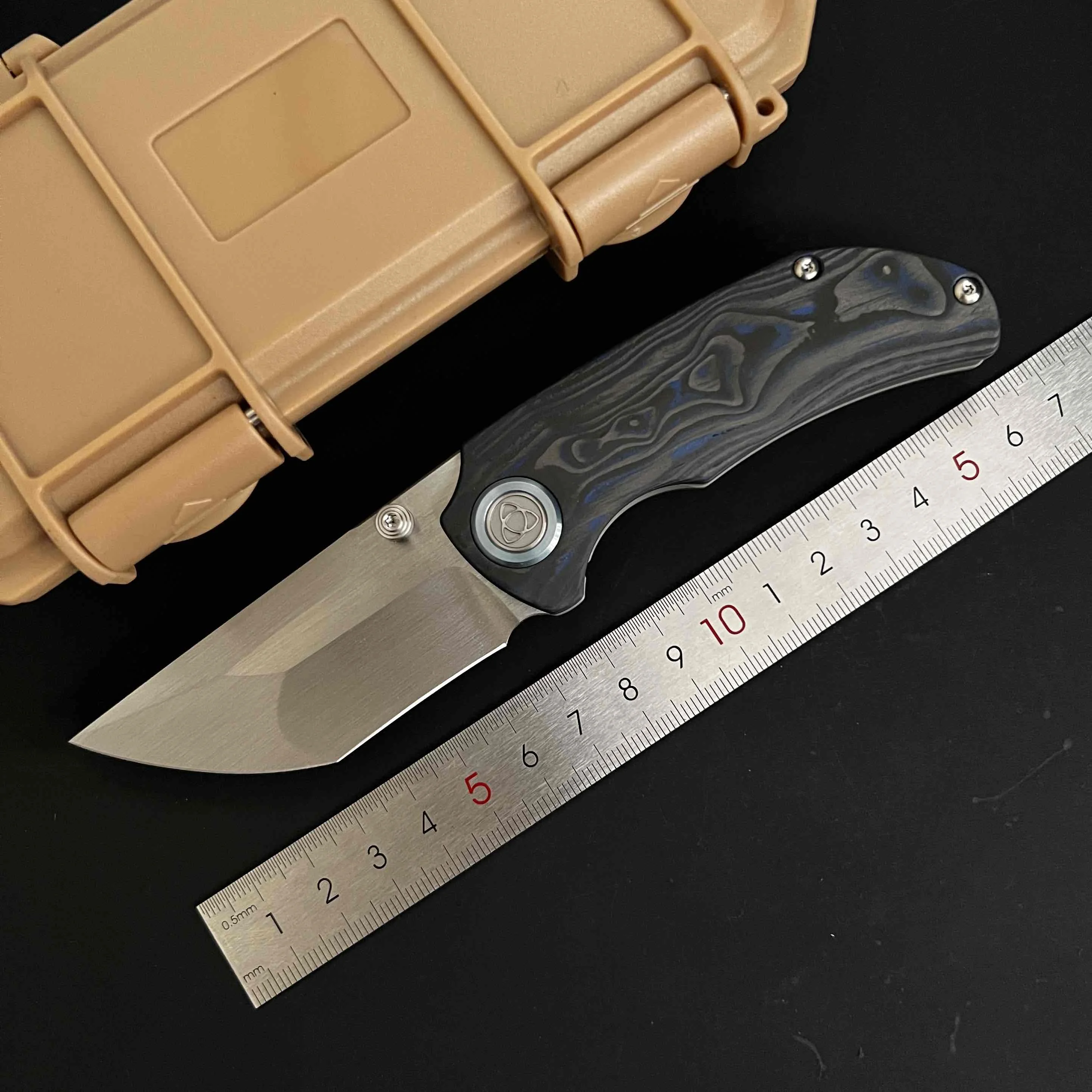 Новый австрийский подлинный M390 порошковая сталь титановый сплав карбоновая паяльная ручка для кемпинга на открытом воздухе складной EDC тактический нож инструмент
Новый австрийский подлинный M390 порошковая сталь титановый сплав карбоновая паяльная ручка для кемпинга на открытом воздухе складной EDC тактический нож инструмент