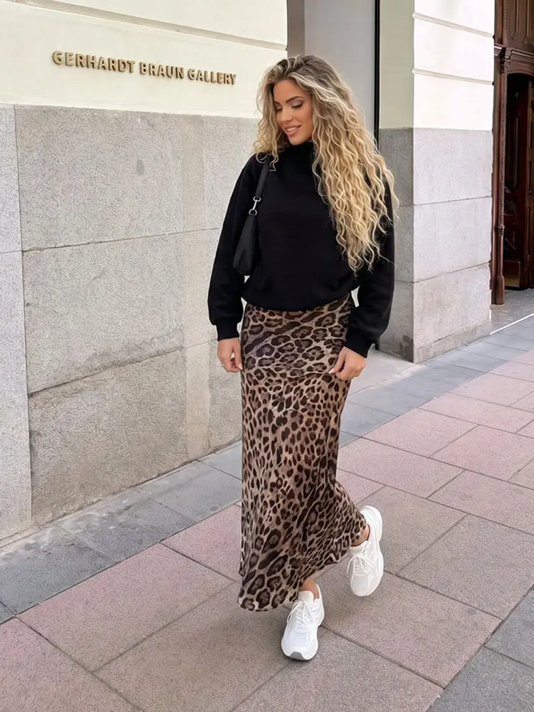 HH Women Elegant Leopard Print Satin Maxi Skirt Vintage Loose High Waist Zipper Skirt Spring Summer Vacation Streetwear Skirts
HH Women Elegant Leopard Print Satin Maxi Skirt Vintage Loose High Waist Zipper Skirt Spring Summer Vacation Streetwear Skirts
