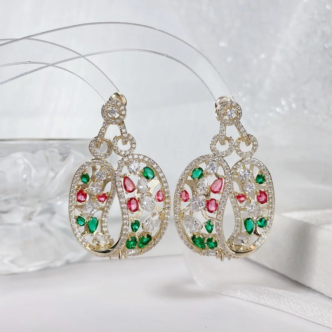 New indina Trendy flower Earring For Women Wedding Party Indian Dubai Bridal Jewelry boucle d'oreille femme Gift
New indina Trendy flower Earring For Women Wedding Party Indian Dubai Bridal Jewelry boucle d'oreille femme Gift
