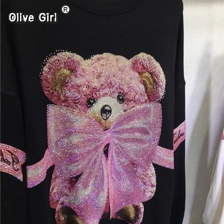 Худи Olivegirl Plus Size с принтом «Маленький медвежонок» и стразами, милый оверсайз топ для женщин, осенне-зимняя свободная приталенная модная одежда с длинным рукавом
Худи Olivegirl Plus Size с принтом «Маленький медвежонок» и стразами, милый оверсайз топ для женщин, осенне-зимняя свободная приталенная модная одежда с длинным рукавом
