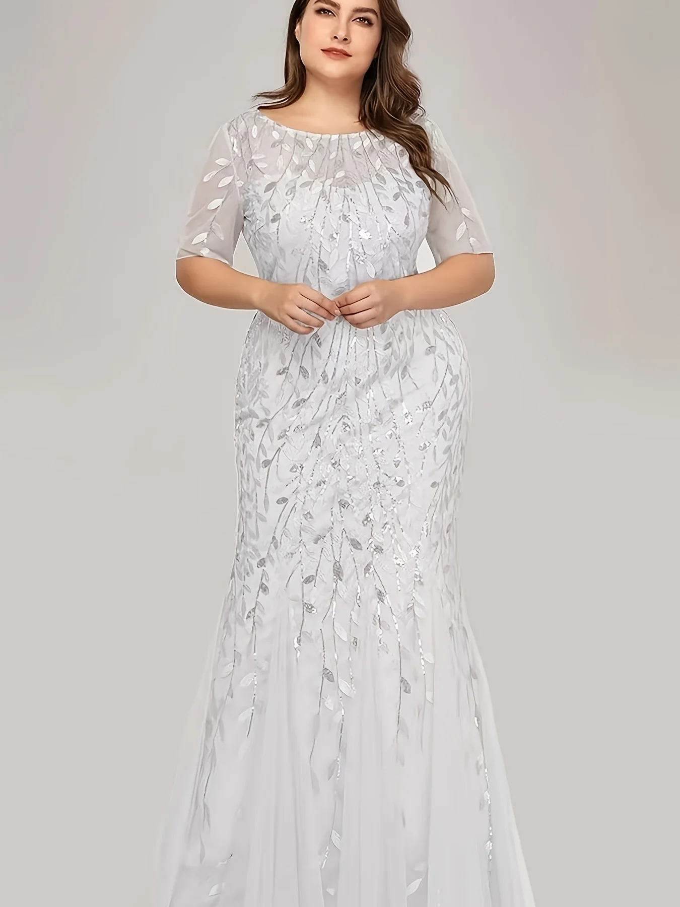 Plus Size Mermaid Evening Dress Women Half Sleeve O Neck Leaf Sequin Embroidery Tulle Long Formal Gown Wedding Guest Mother of T
Plus Size Mermaid Evening Dress Women Half Sleeve O Neck Leaf Sequin Embroidery Tulle Long Formal Gown Wedding Guest Mother of T